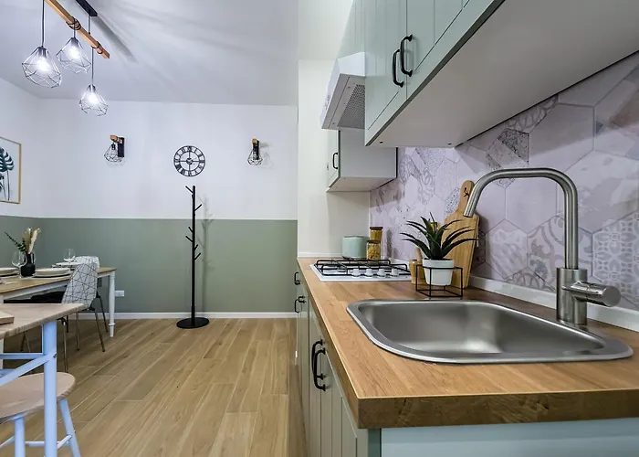 Διαμέρισμα Motor Valley Boutique - 3 *